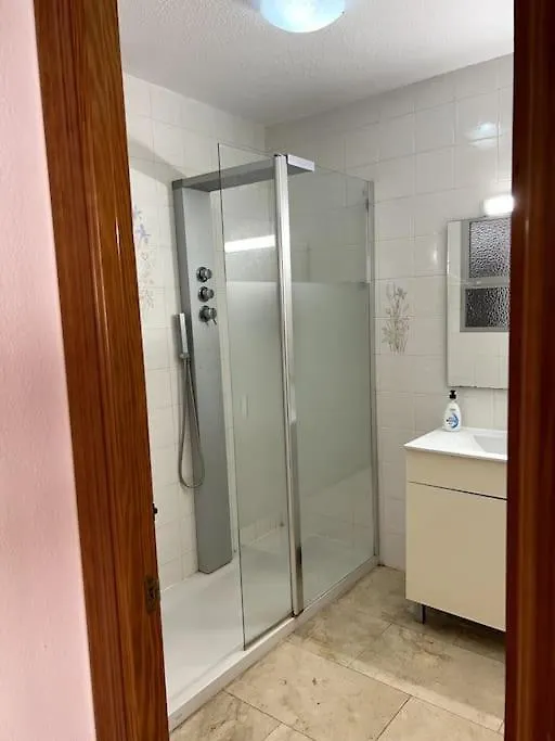 Detached Pool Villa, Idyllic Setting 450M To Beach 발리타드벨레즈 빌라