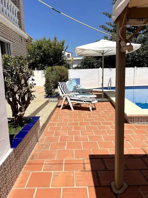 빌라 Detached Pool Villa, Idyllic Setting 450M To Beach 발리타드벨레즈 스페인