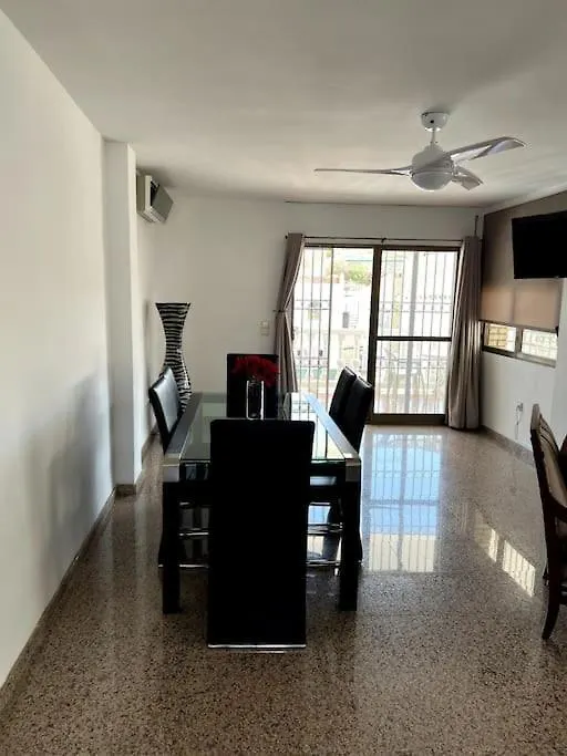 빌라 Detached Pool Villa, Idyllic Setting 450M To Beach 발리타드벨레즈
